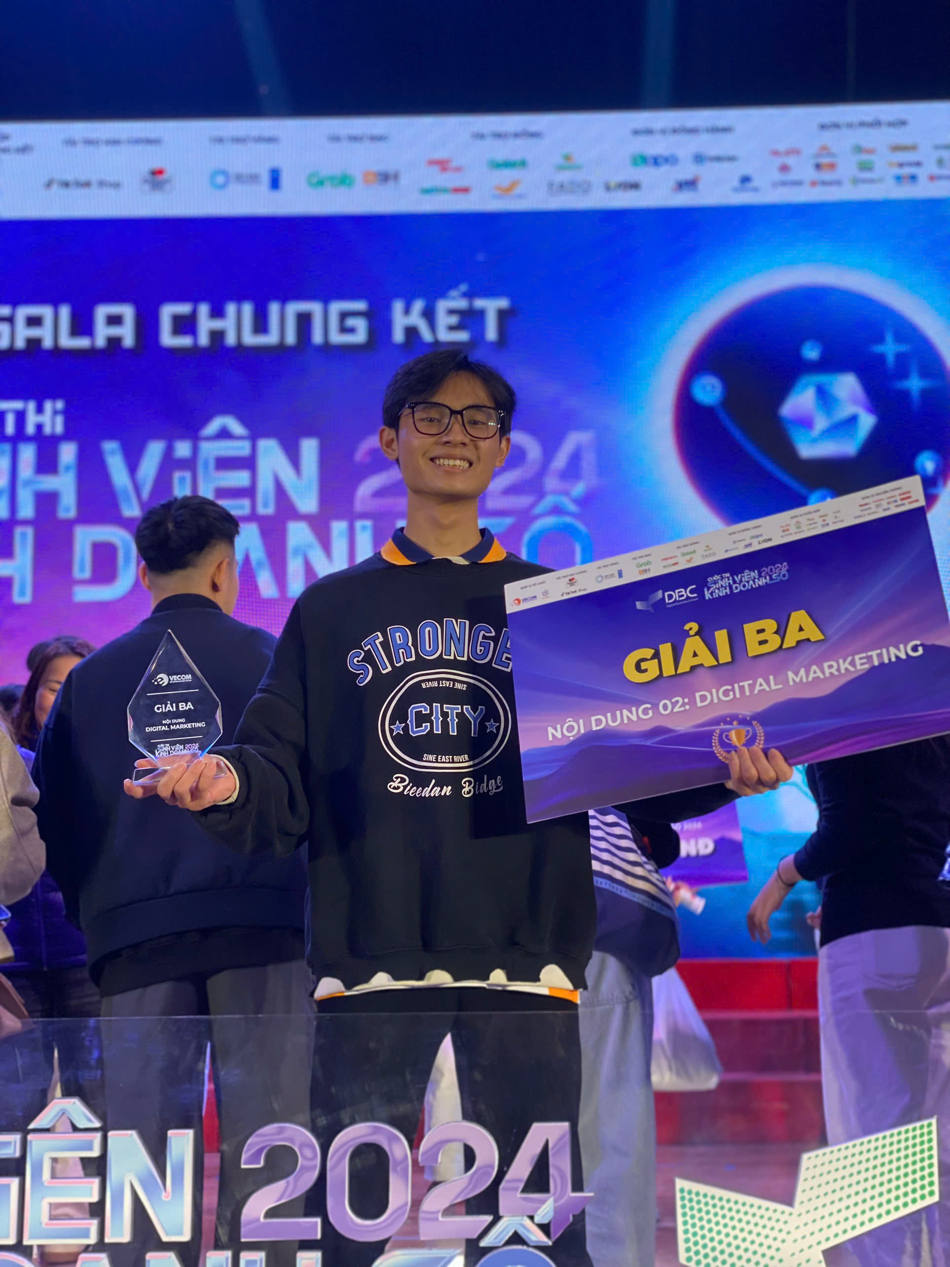 z6187461335670_2d698951dd5d247f36432064d450f99c